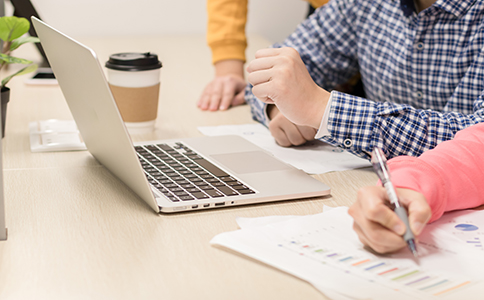 盤點倉庫存貨、固定資產(chǎn)