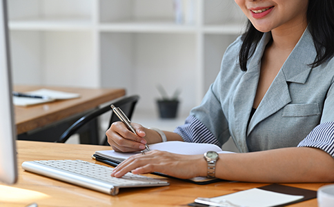 公司經(jīng)營(yíng)范圍怎么寫(xiě)才不會(huì)被駁回？